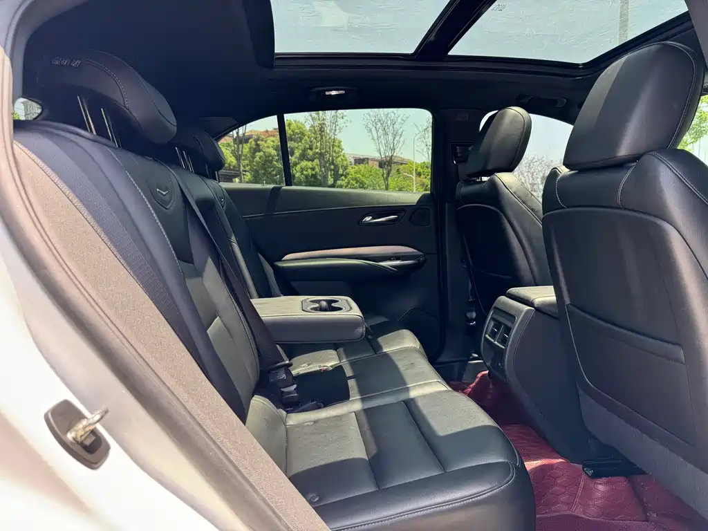 Cadillac XT4 2020 facelift 28T two-wheel drive leading model купить на сайте DeffCars