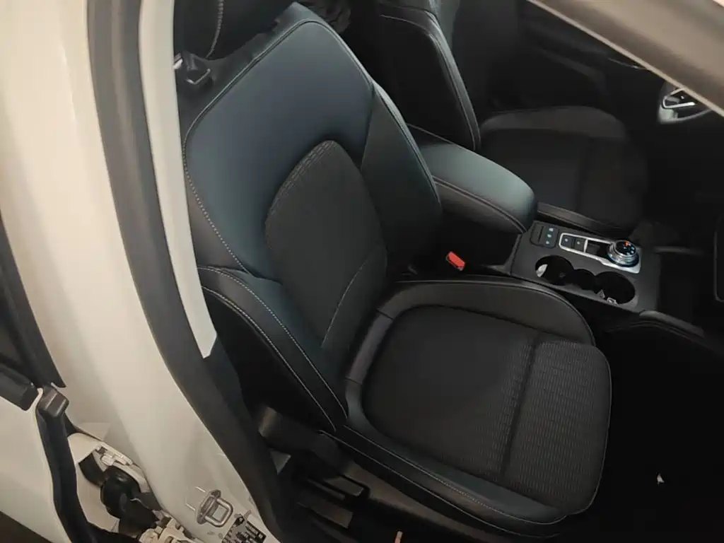 Focus 2021 Two-Car EcoBoost 180 Auto Frontal купить на сайте DeffCars