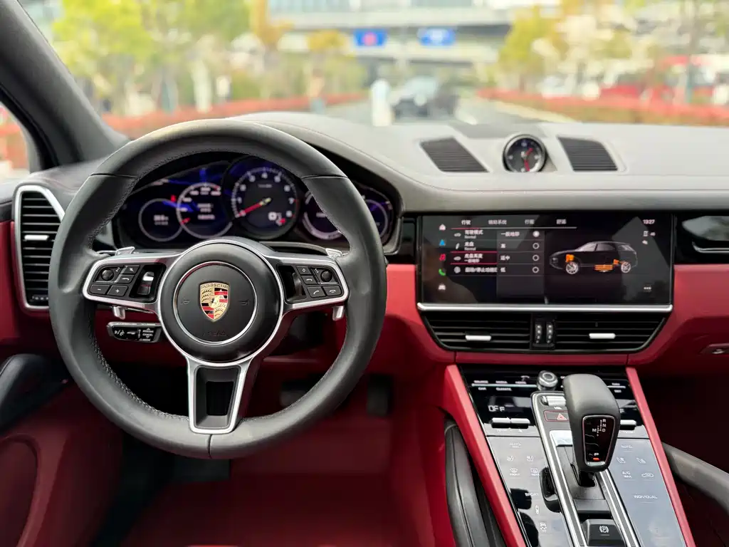 Cayenne 2023 Cayenne 3.0T Platinum Edition купить на сайте DeffCars