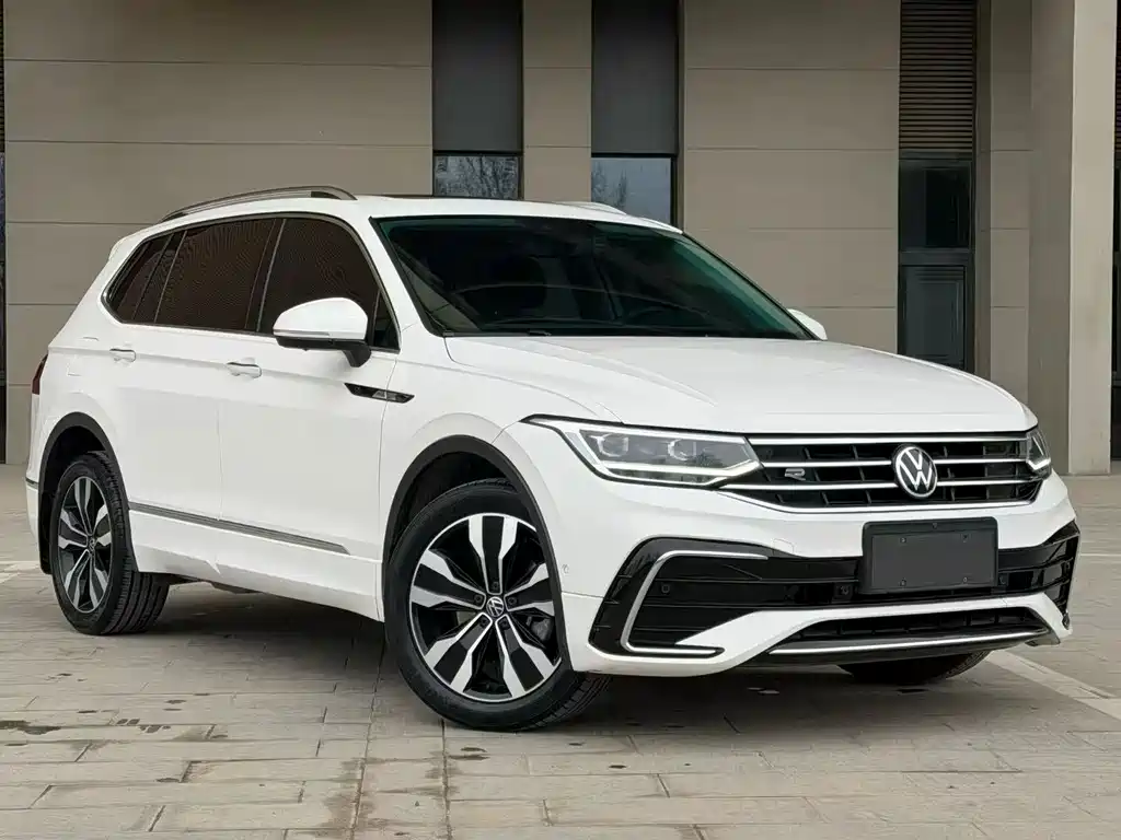 Tiguan L 2022 330TSI automatic two-wheel drive R-Line version купить на сайте DeffCars