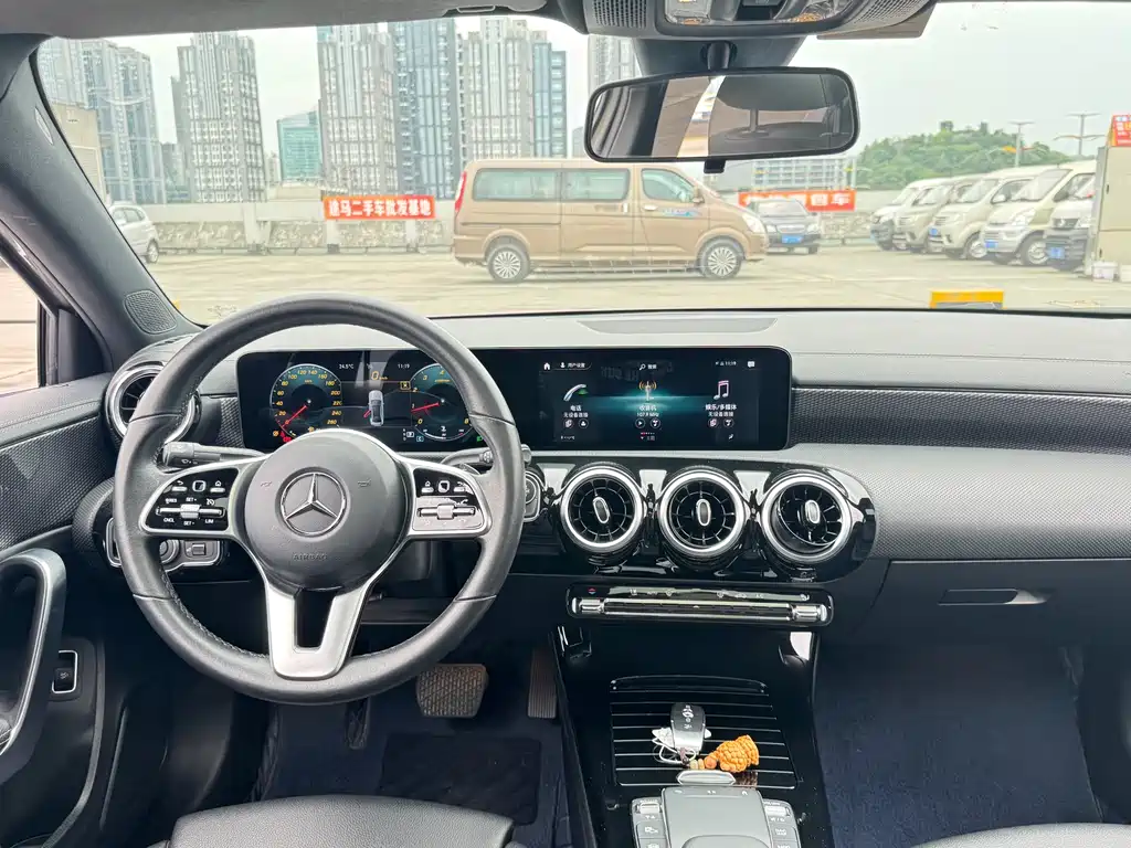 Mercedes-Benz A-Class 2021 A 200 L Sports Sedan Dynamic Type купить на сайте DeffCars