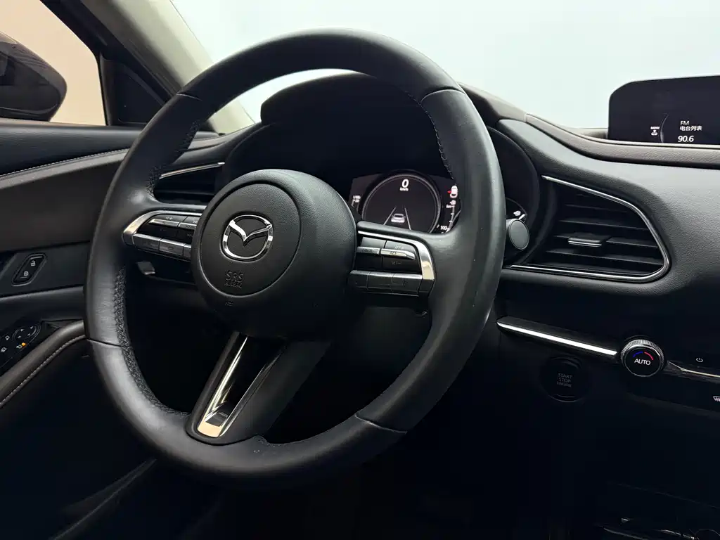 Mazda CX-30 2022 2.0L automatic Jiayue type купить на сайте DeffCars