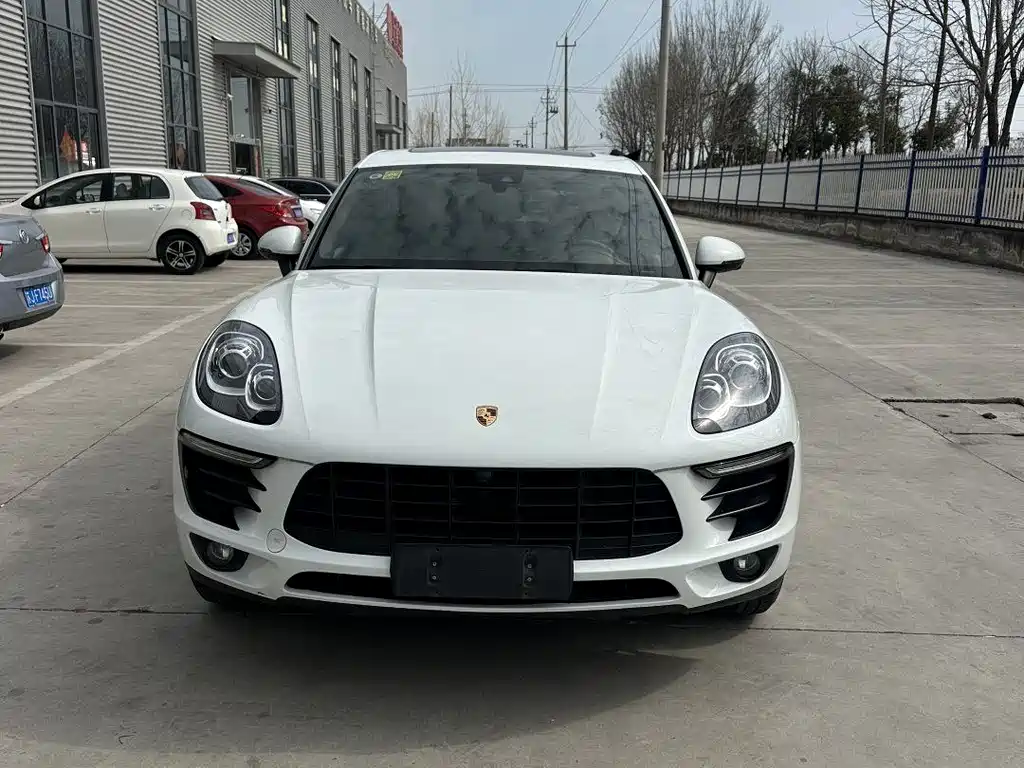 Macan 2017 Macan 2.0T купить на сайте DeffCars