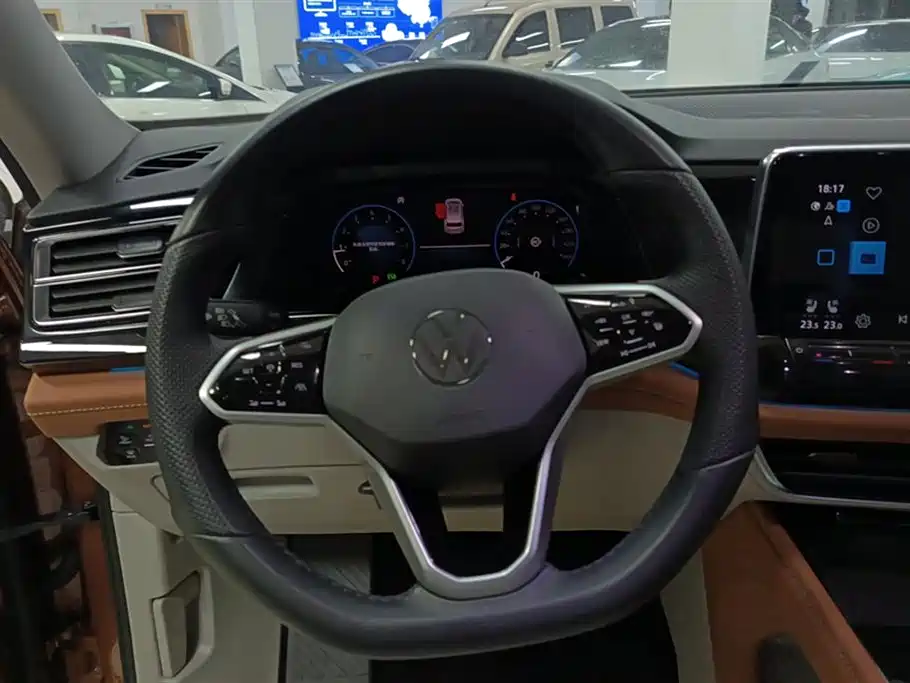 Touron 2022 380TSI four-wheel drive supreme flagship version купить на сайте DeffCars