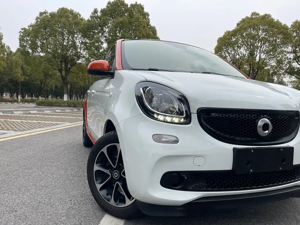 smart forfour 2016 1.0L 52kW passion version купить на сайте DeffCars