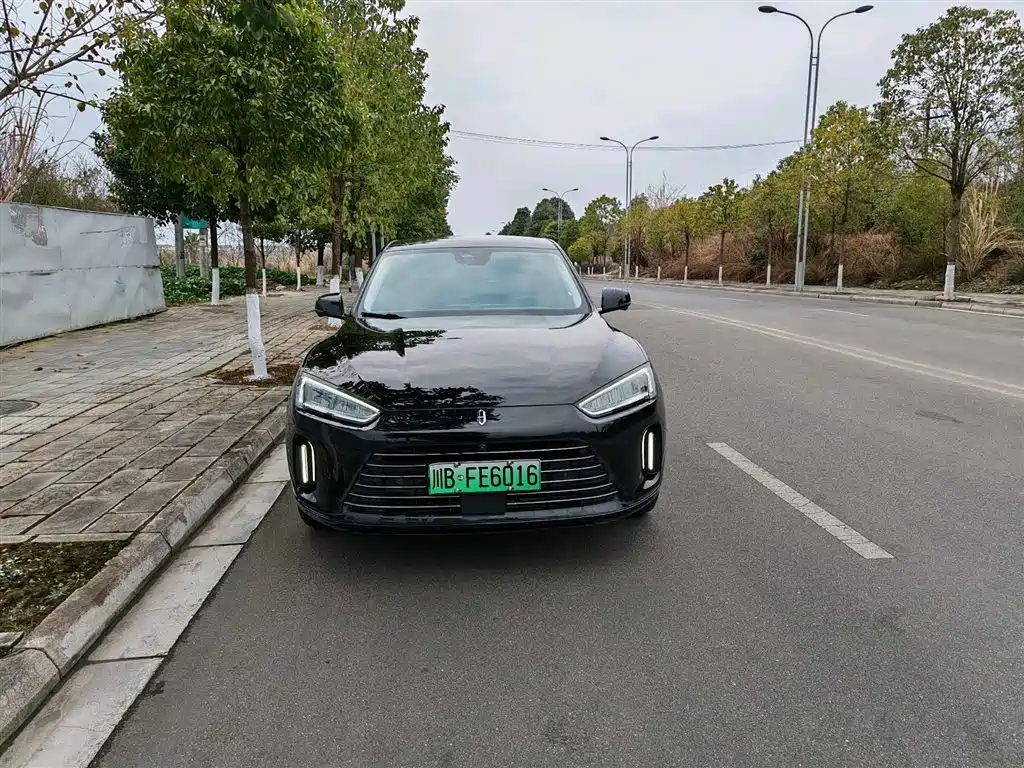 Wenjie M5 2022 extended range four-wheel drive performance version купить на сайте DeffCars