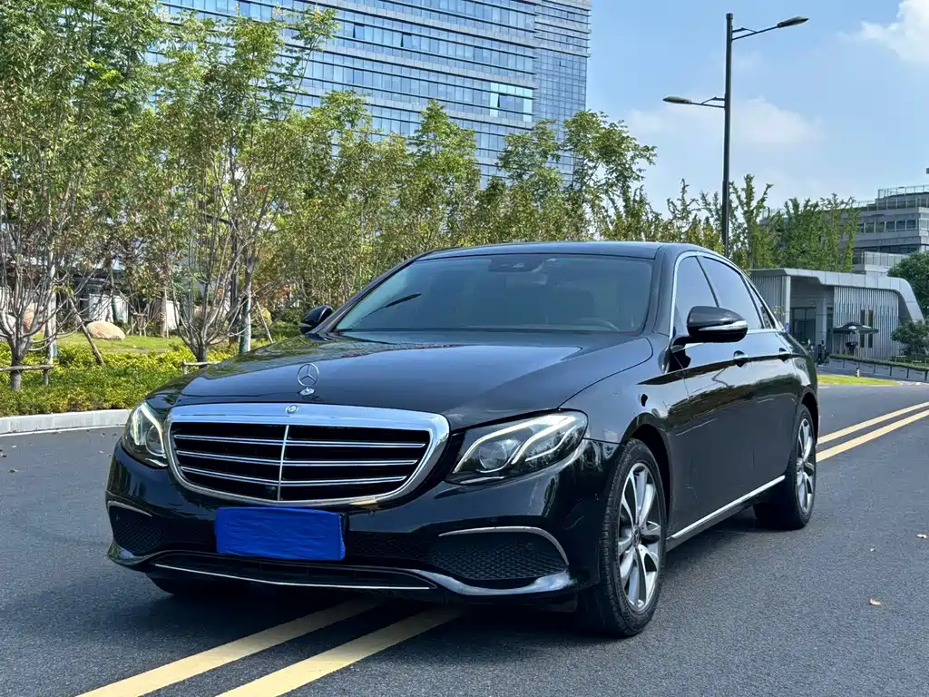 Mercedes-Benz E-Class 2016 E 300 L Fashion Model купить на сайте DeffCars
