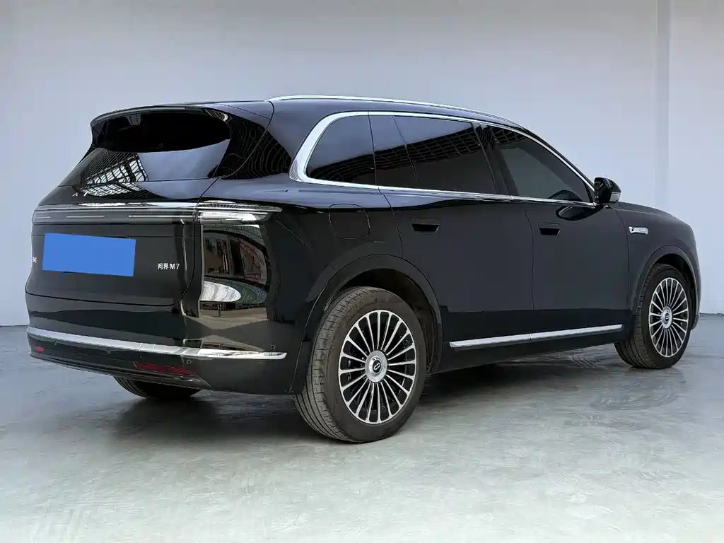 Wenjie M7 2026 extended range Max four-wheel drive version 5 seats (192-line lidar) купить на сайте DeffCars