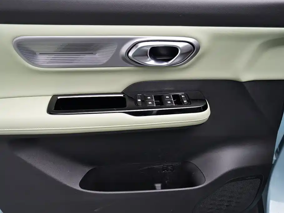 AION Y 2022 Plus 70 Technology Edition купить на сайте DeffCars