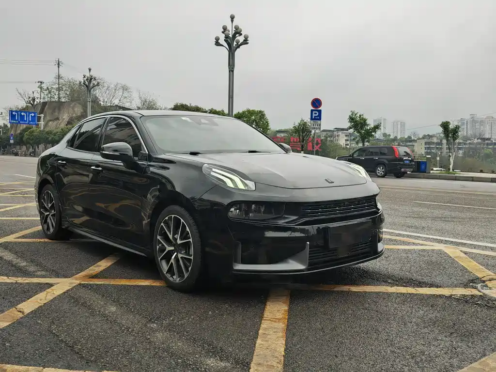 Lynk & Co 03 2019 2.0TD Automatic Pro Edition купить на сайте DeffCars