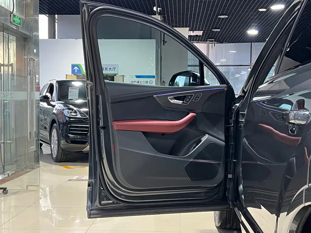 Audi SQ7 2024 Model 4.0 TFSI купить на сайте DeffCars