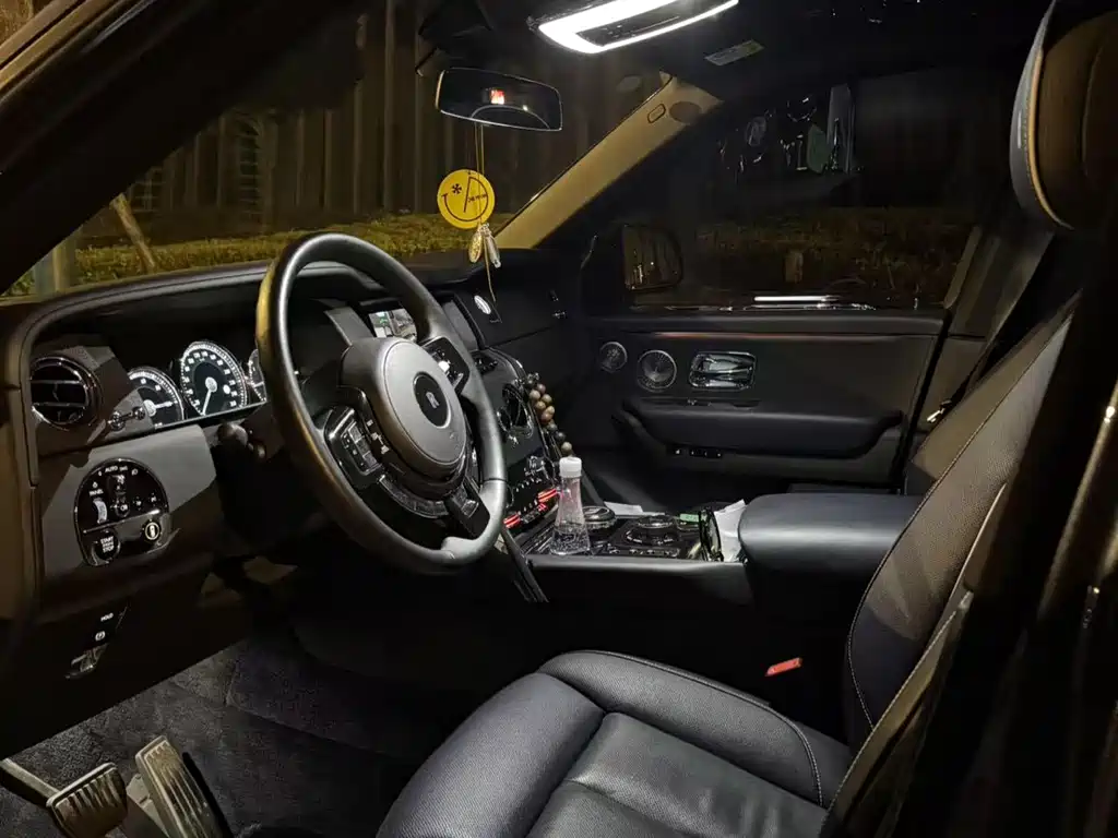Cullinan 2018 five-seater version купить на сайте DeffCars