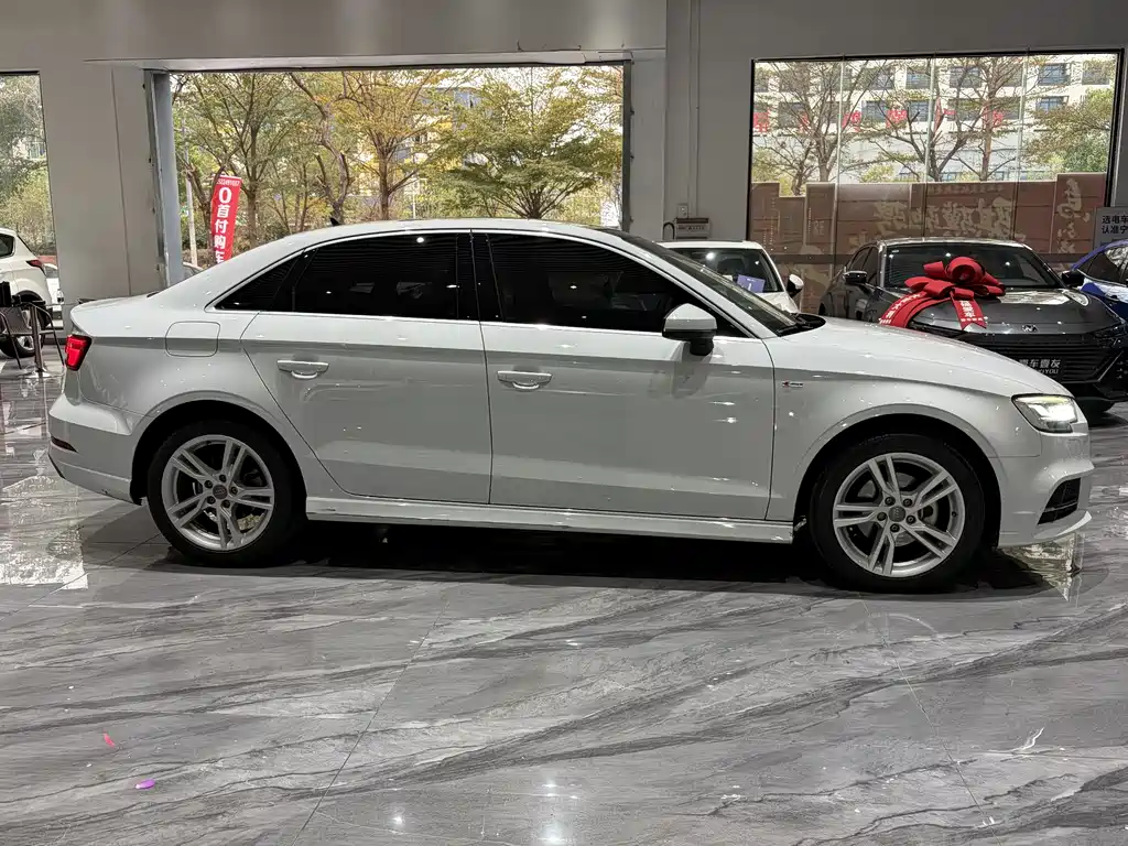 Audi A3 2020 Limousine 35 TFSI Fashion Type National V купить на сайте DeffCars