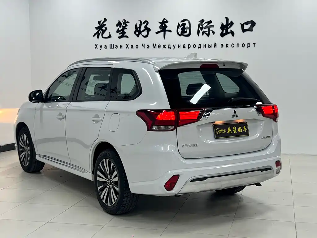 Outlander 2021 2.0L 2WD Enjoy Edition 5 seats купить на сайте DeffCars