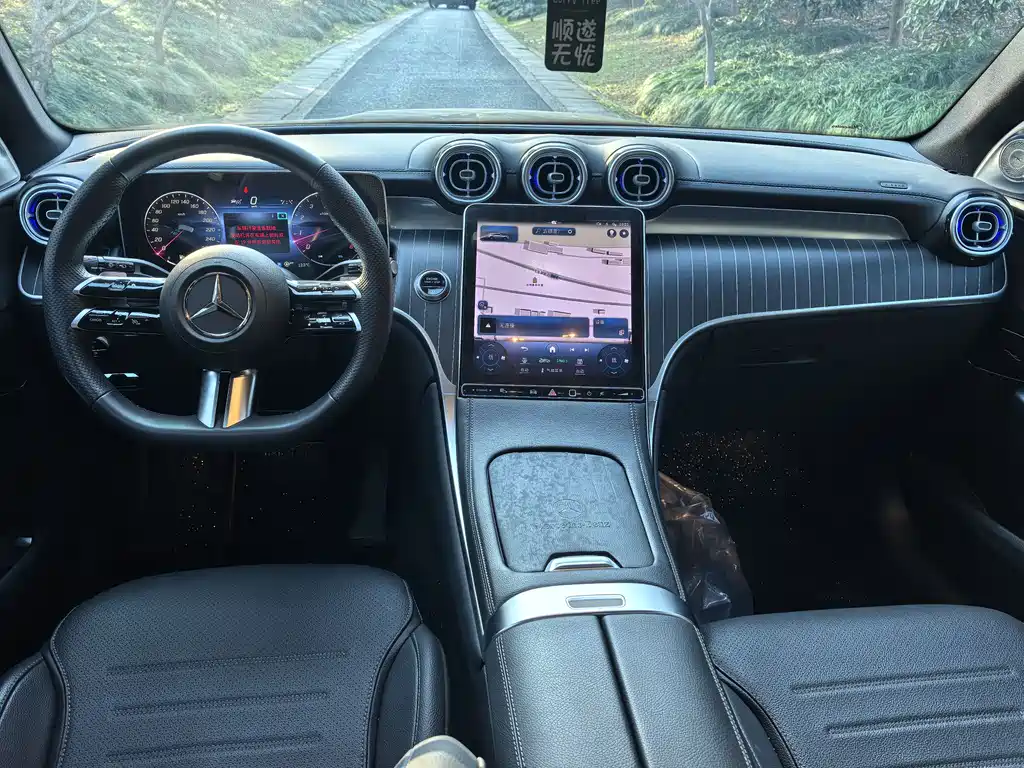 Mercedes-Benz GLC 2023 facelift GLC 260 L 4MATIC luxury model 5 seats купить на сайте DeffCars