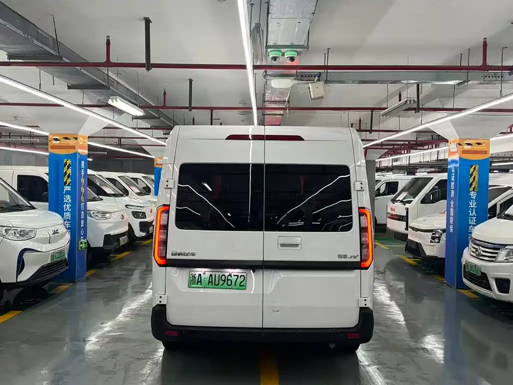 Jinbei Long-range super VAN 2024 Yucheng version bottom bracket mid-top 83kWh купить на сайте DeffCars