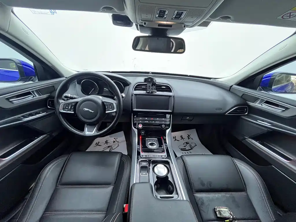 Jaguar XEL 2019 2.0T 200PS Luxury Edition купить на сайте DeffCars