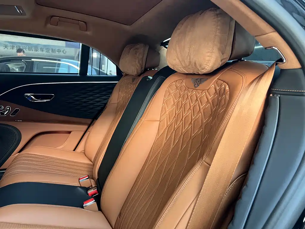 Flying Spur 2024 4.0T V8 S купить на сайте DeffCars