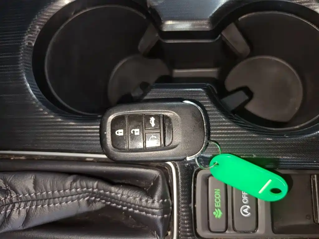 Model 2023 240TURBO CVT Leading Edition купить на сайте DeffCars