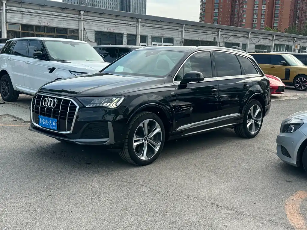 Audi Q7 2021 45 TFSI quattro S line sports купить на сайте DeffCars