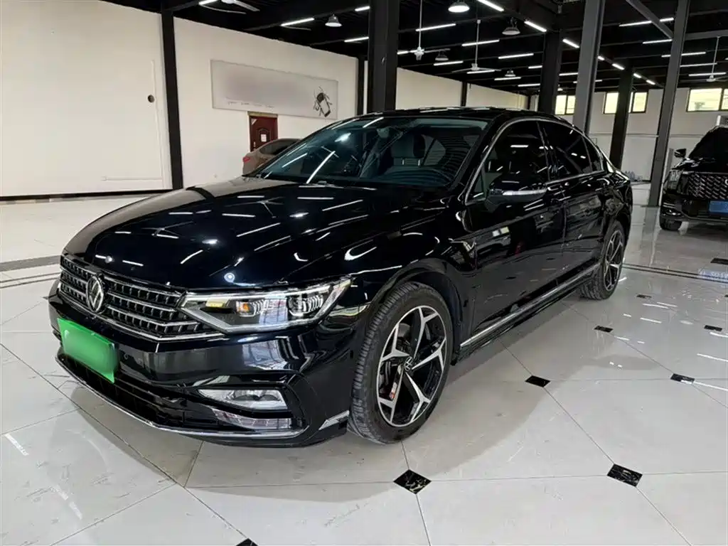 Magotan 2023 2 million commemorative edition 330TSI DSG leading model купить на сайте DeffCars