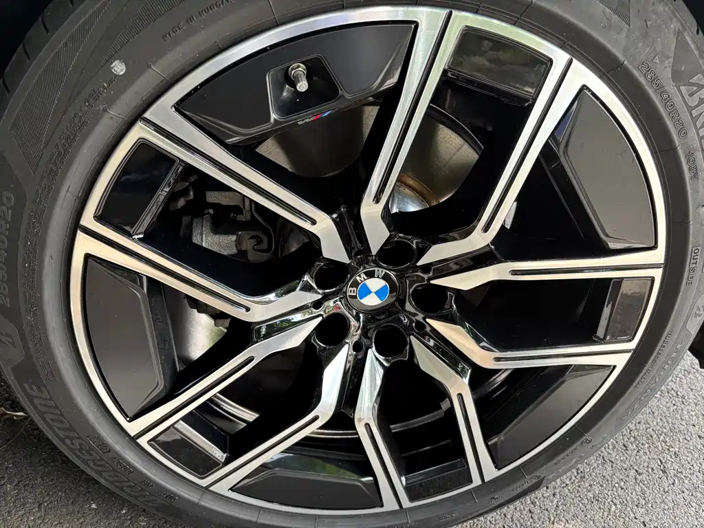 BMW 7 Series 2023 735Li M Sport Kit купить на сайте DeffCars