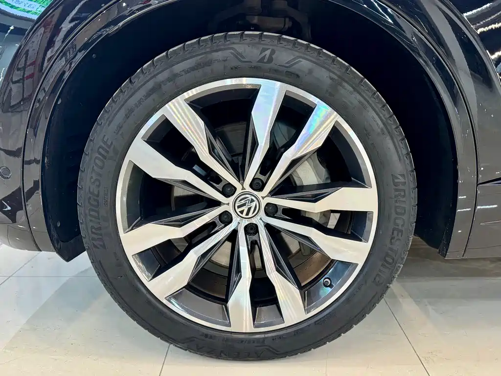 Touareg 2019 3.0TSI Ruizhi Edition National VI купить на сайте DeffCars