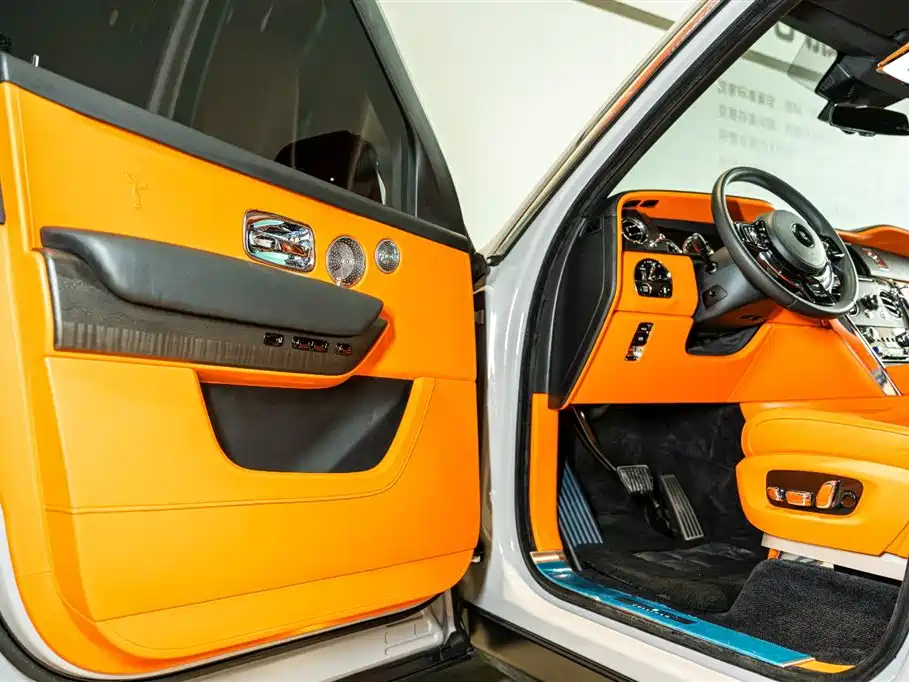 Cullinan 2018 four-seat version купить на сайте DeffCars