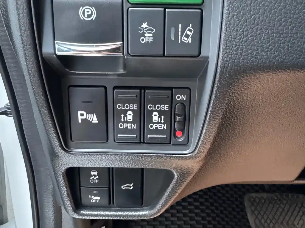 Alison 2019 2.0L Hybrid Deluxe Edition купить на сайте DeffCars