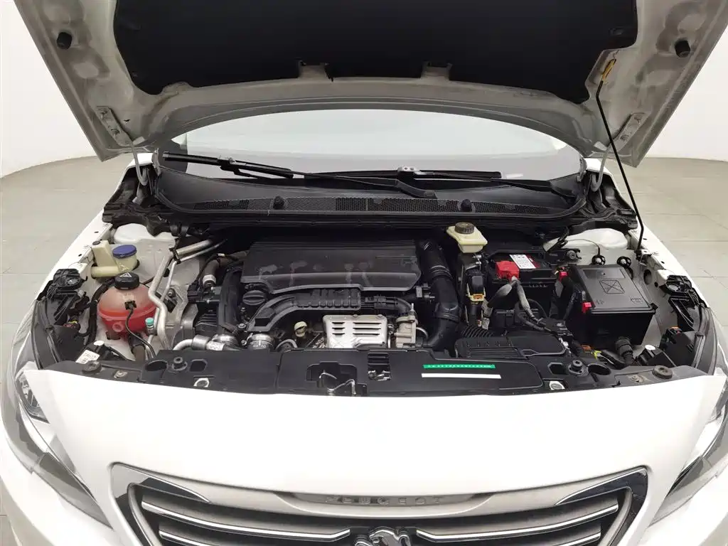 Peugeot 408 2015 1.2T automatic luxury version купить на сайте DeffCars