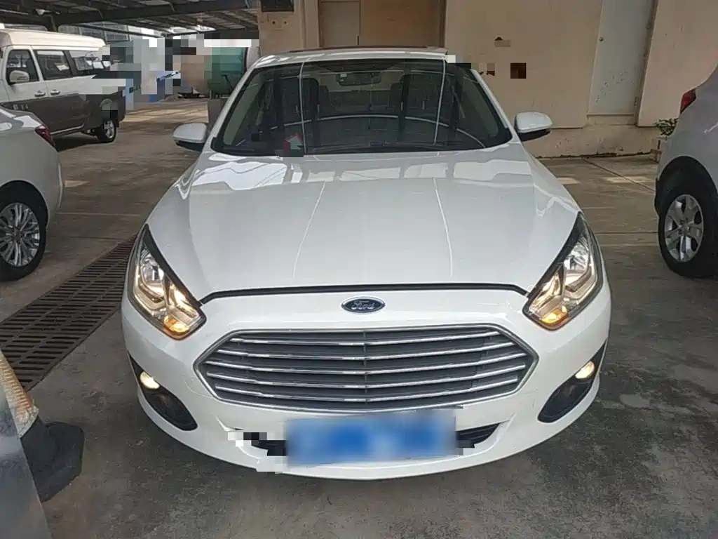 Escort 2017 Happy Edition 1.5L Automatic Fashion Type купить на сайте DeffCars
