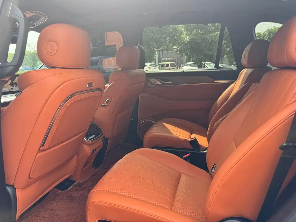 Wei brand Lanshan 2023 four-wheel drive ultra-long range version купить на сайте DeffCars