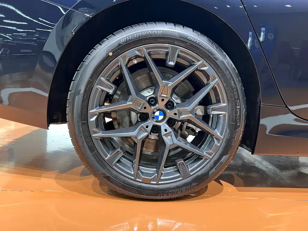 BMW 3 Series 2025 330Li M Sports Night Package купить на сайте DeffCars