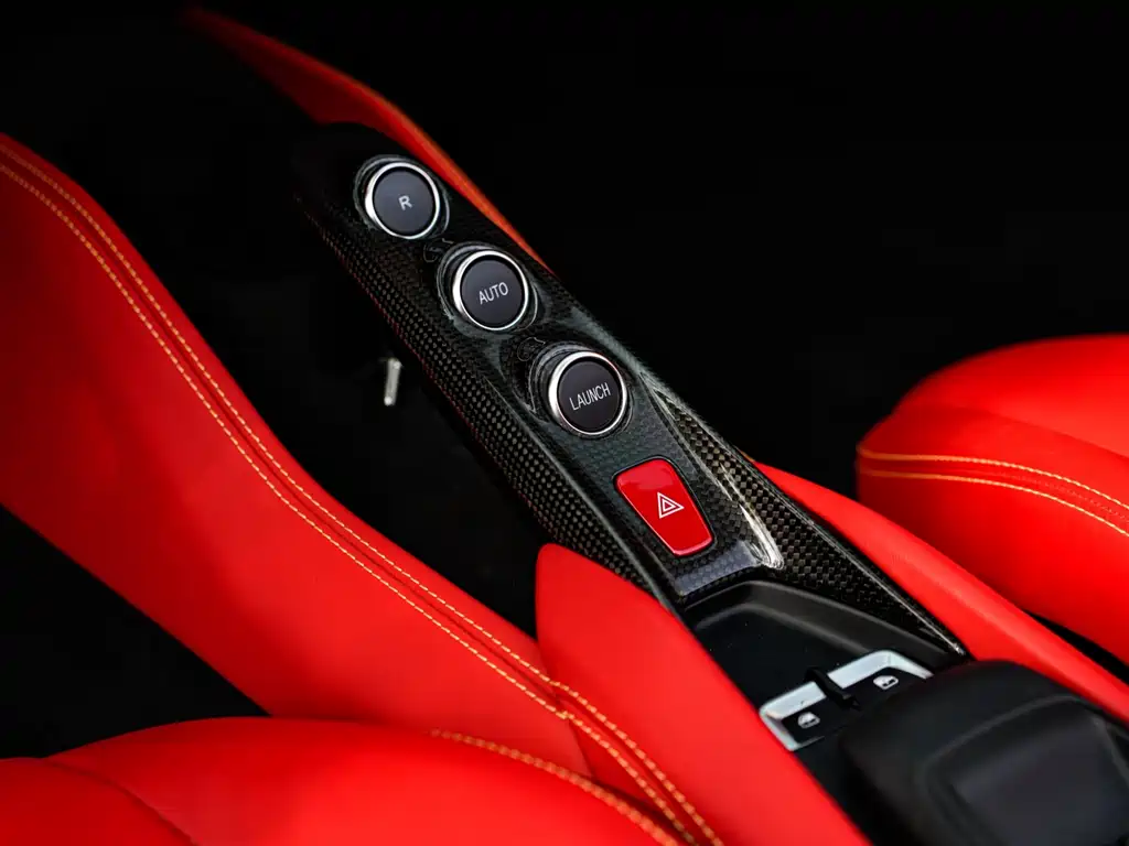 Ferrari F8 2020 Spider 3.9T V8 купить на сайте DeffCars