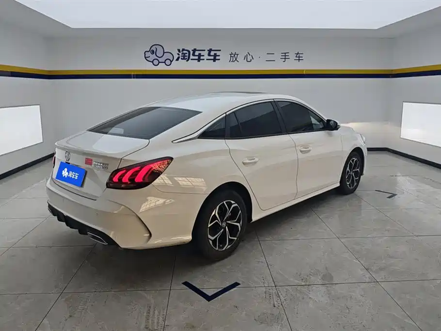 MG5 2023 180DVVT CVT Deluxe Edition купить на сайте DeffCars