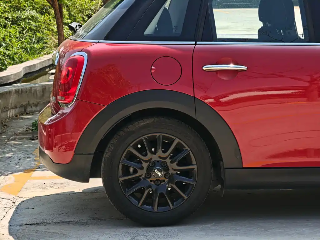 Mini 2016 1.2T one avant-garde five-door edition купить на сайте DeffCars