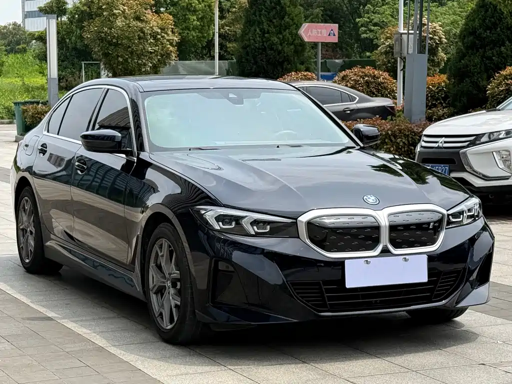 BMW i3 2022 eDrive 35 L купить на сайте DeffCars