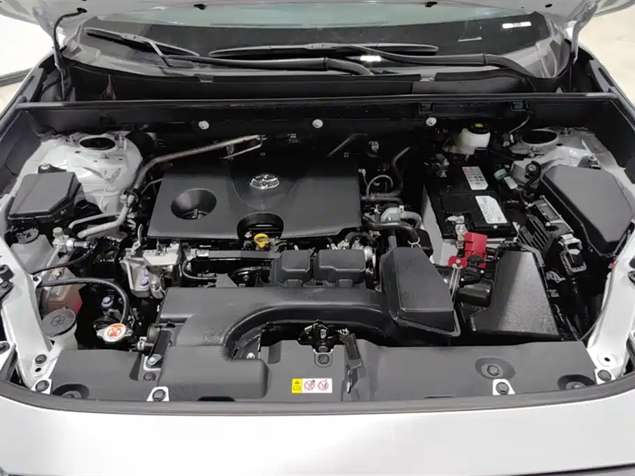RAV4 Rongfang 2023 2.0L CVT two-wheel drive fashion version купить на сайте DeffCars