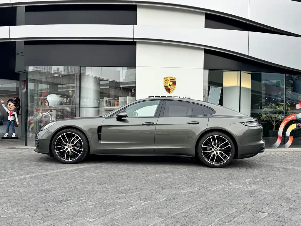 Panamera 2023 Panamera 2.9T Platinum Edition купить на сайте DeffCars
