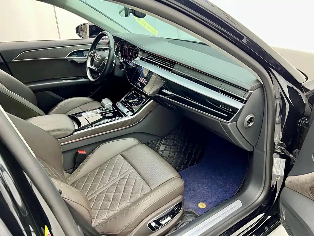 Audi A8 2022 A8L 50 TFSI quattro Comfort Collection Edition купить на сайте DeffCars