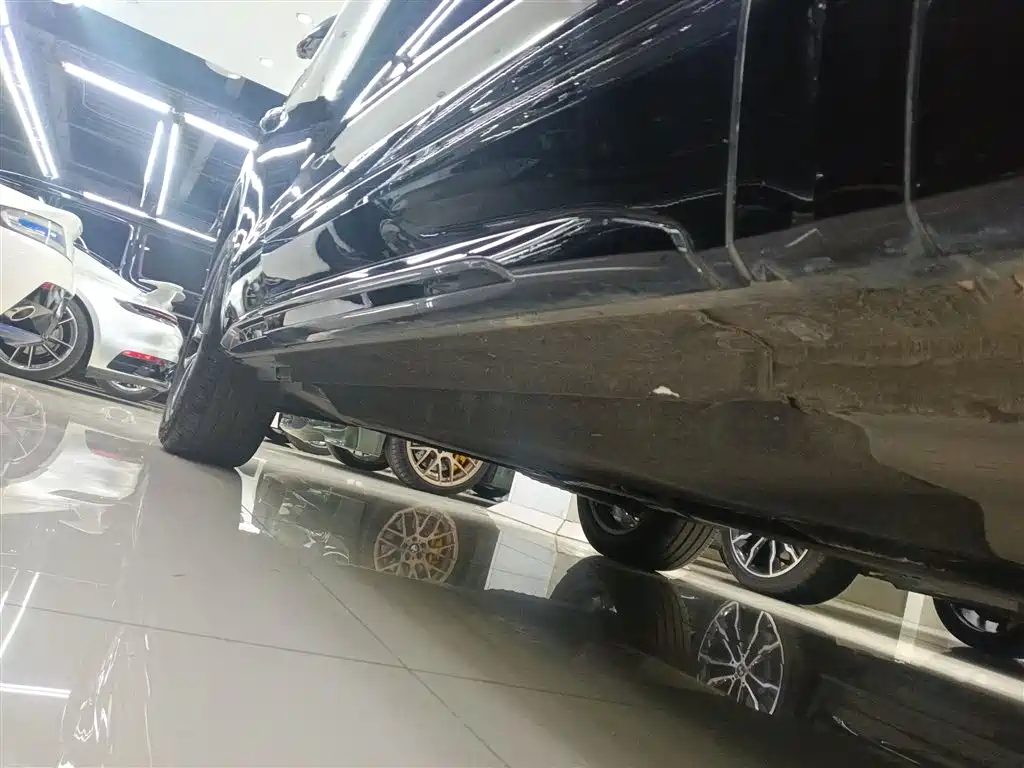 Audi Q5L 2024 40 TFSI luxury and dynamic model купить на сайте DeffCars