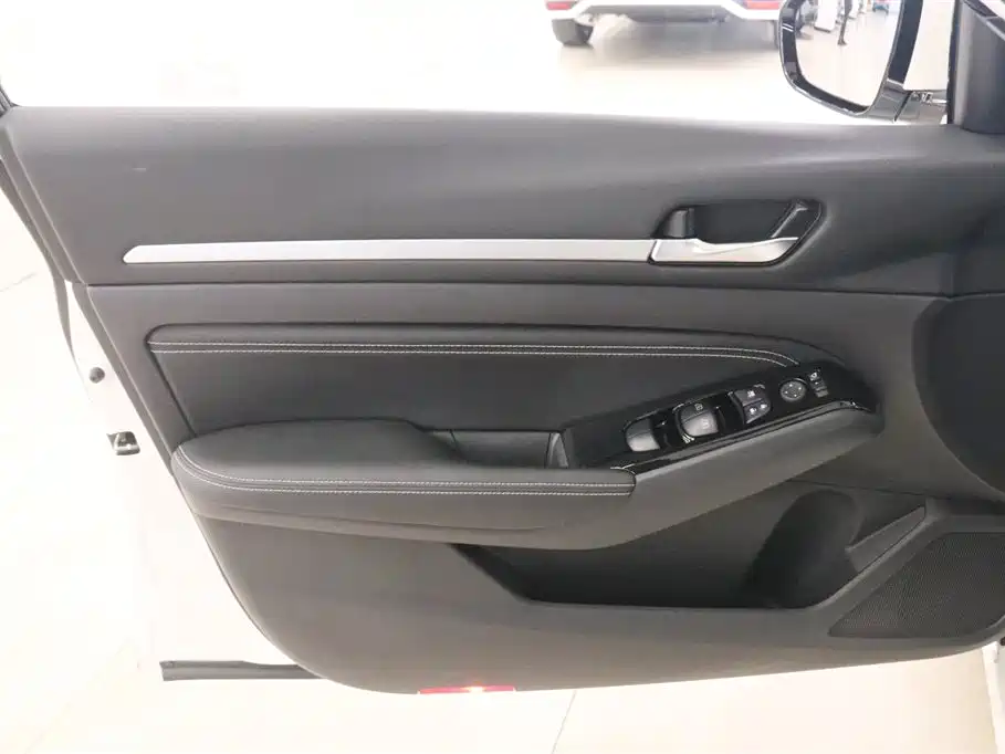 Teana 2021 2.0L XL Comfort Edition купить на сайте DeffCars