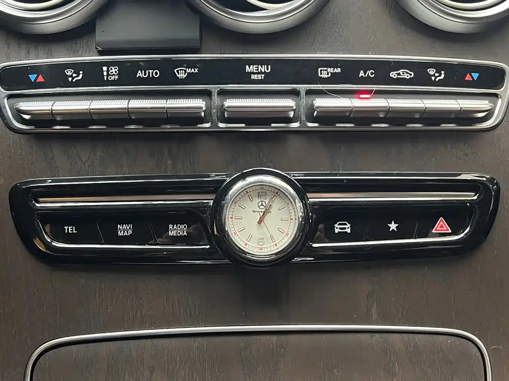 Mercedes GLC 2021 260 L 4MATIC luxury model купить на сайте DeffCars