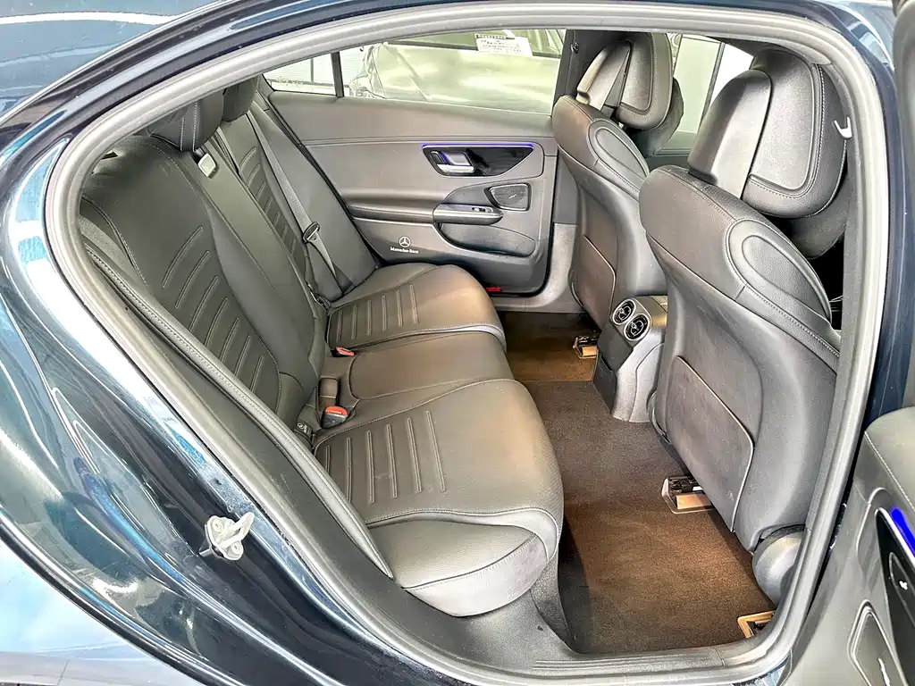 Mercedes-Benz C-Class 2023 C 200 L Sports Edition купить на сайте DeffCars