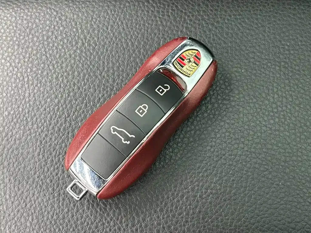 Macan 2017 Macan 2.0T купить на сайте DeffCars