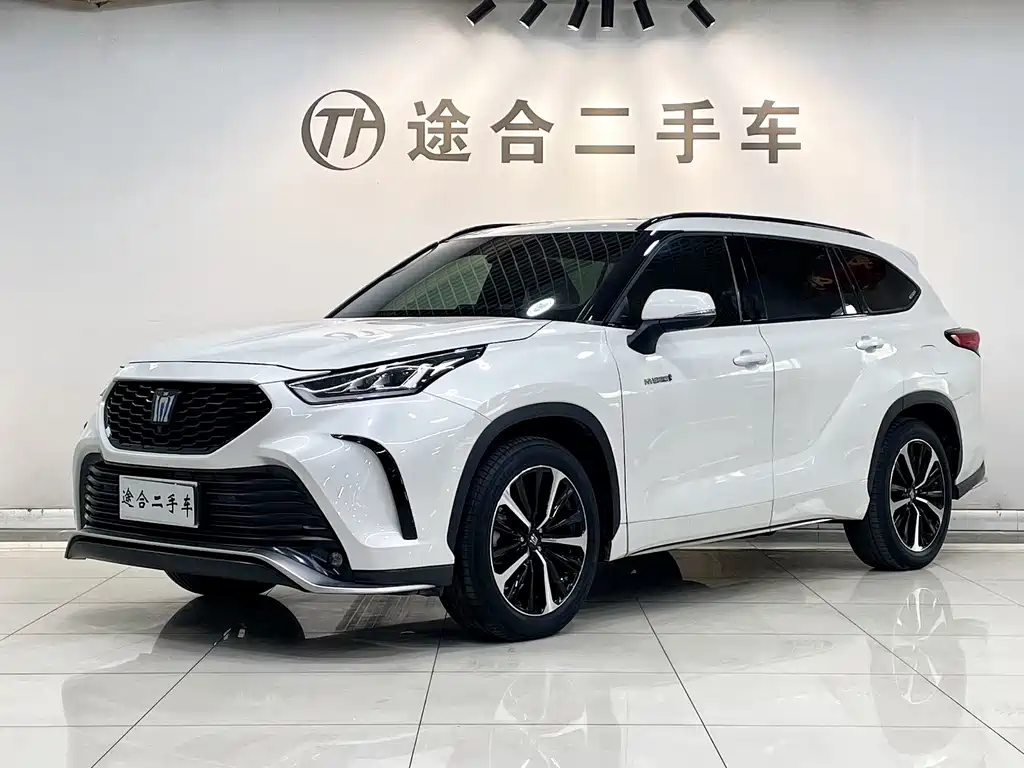 Crown Lufang 2022 2.5L HEV four-wheel drive premium version купить на сайте DeffCars