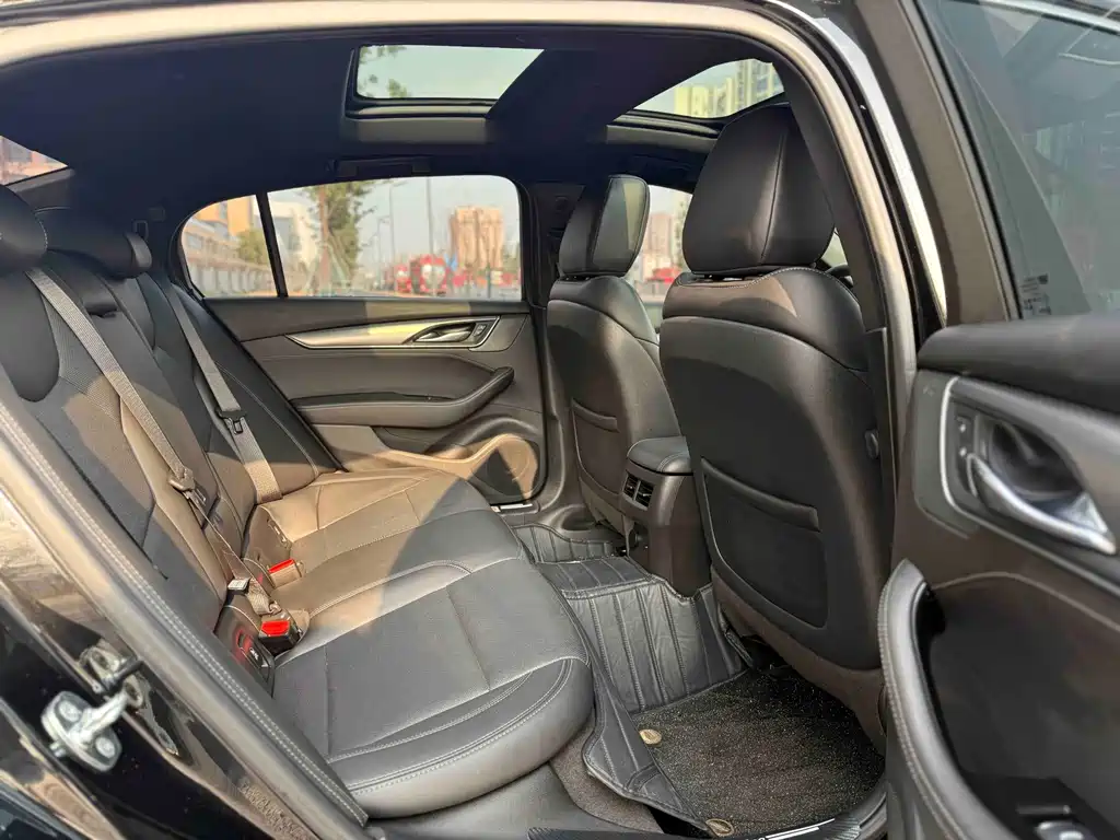 Cadillac CT5 2024 28T Luxury Pro купить на сайте DeffCars