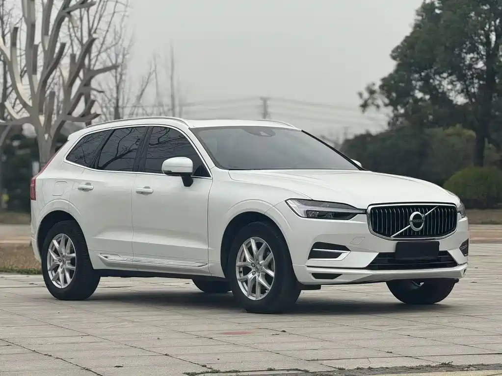 Volvo XC60 2021 T5 four-wheel drive Zhiyi Luxury Edition купить на сайте DeffCars