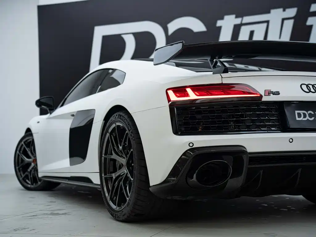 Audi R8 2016 V10 Coupe Performance купить на сайте DeffCars