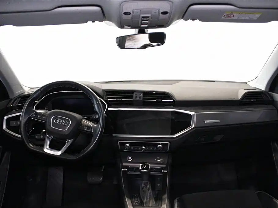 Audi Q3 2021 35 TFSI Fashionable and Dynamic купить на сайте DeffCars